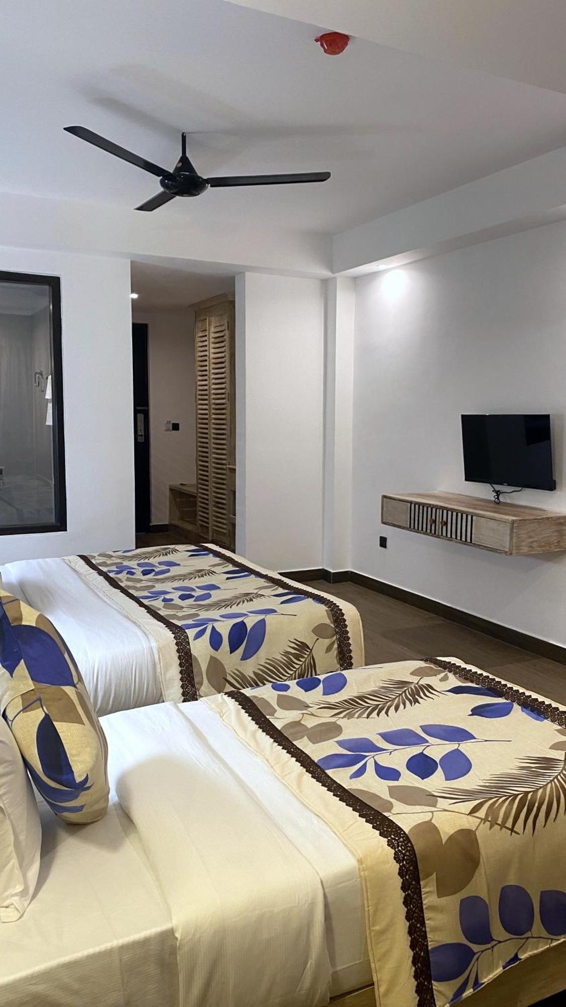 Emerald Bay Resort 미리사 외부 사진