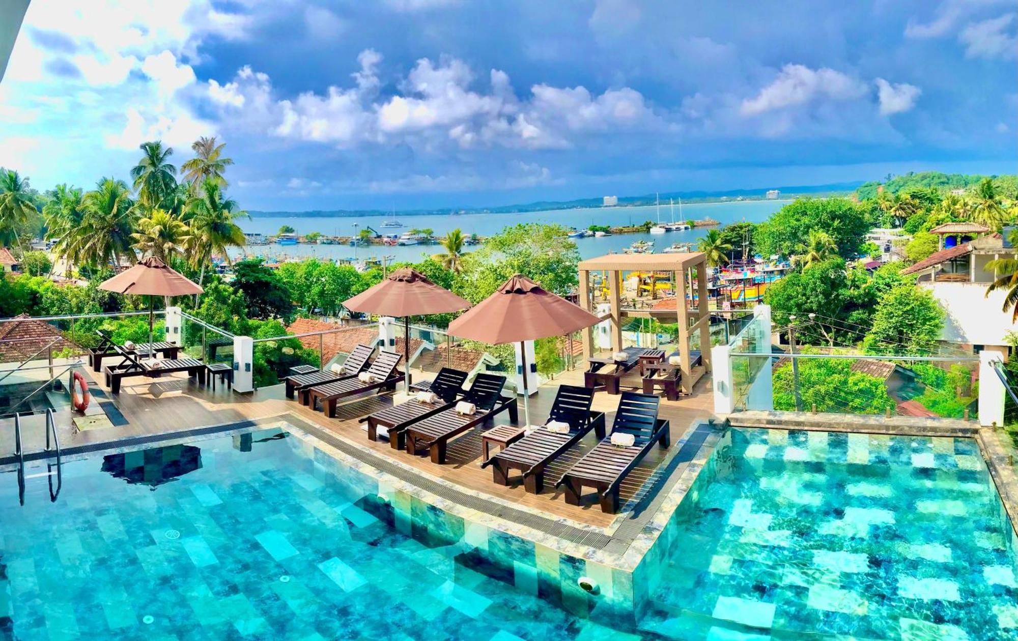 Emerald Bay Resort 미리사 외부 사진